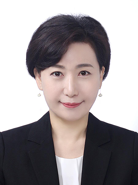 총감독사진